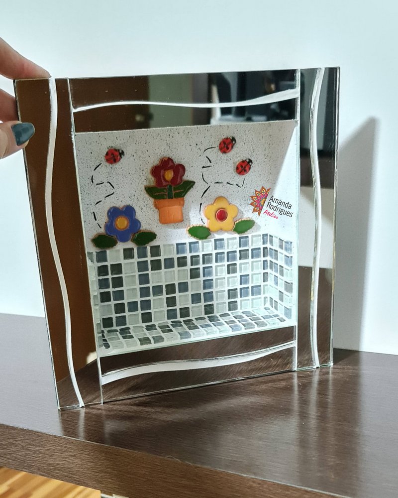 Espelhos em Mosaico